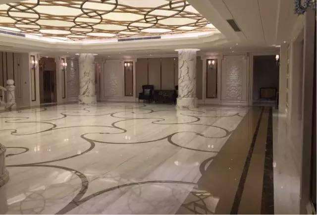 大理石清洗出現(xiàn)泡沫是什么原因？可以使用消泡劑嗎？